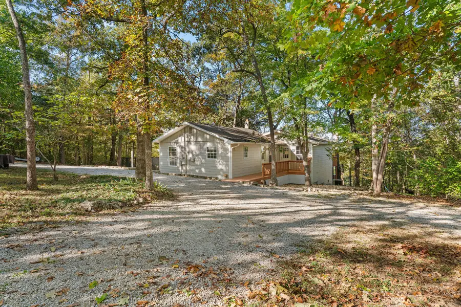704 Iowa Colony Road, Hollister, MO 65672 - Image #3