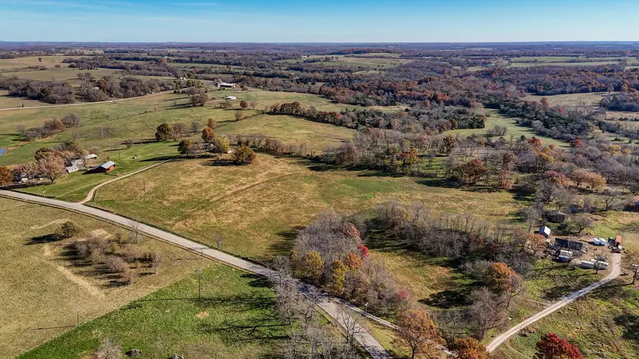 8610 N Farm Road 53, Walnut Grove, MO 65770 - Image #2