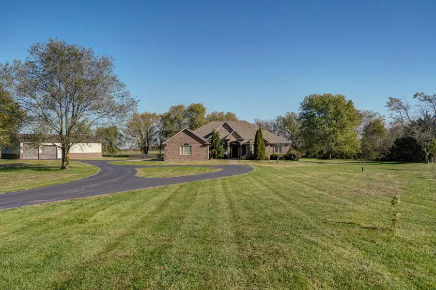 1615 Sky Ranch Circle, Bolivar, MO 65613 - Image #3