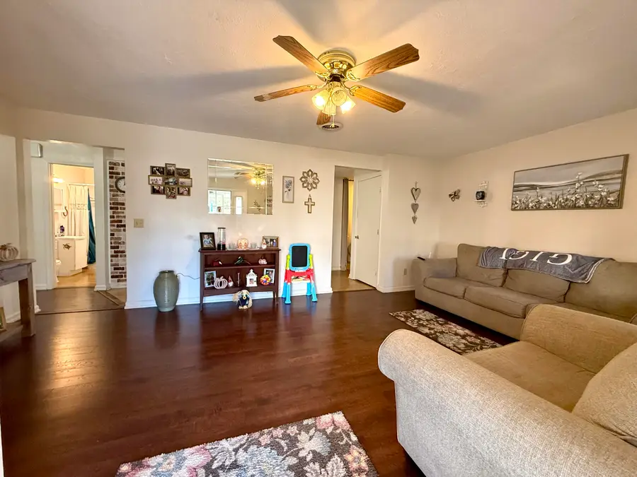 408 S 2nd Street, Houston, MO 65483 - Image #3