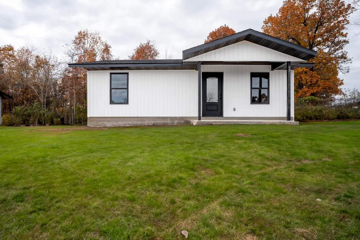 97 Sugar Lane, Crane, MO 65633 - Image #1