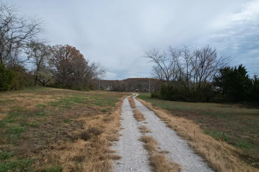 000 Shull Street, Ava, MO 65608 - Image #3