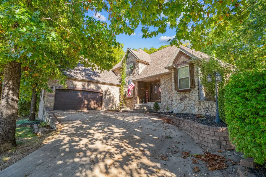 310 Oakview Drive, Ridgedale, MO 65739 - Image #2