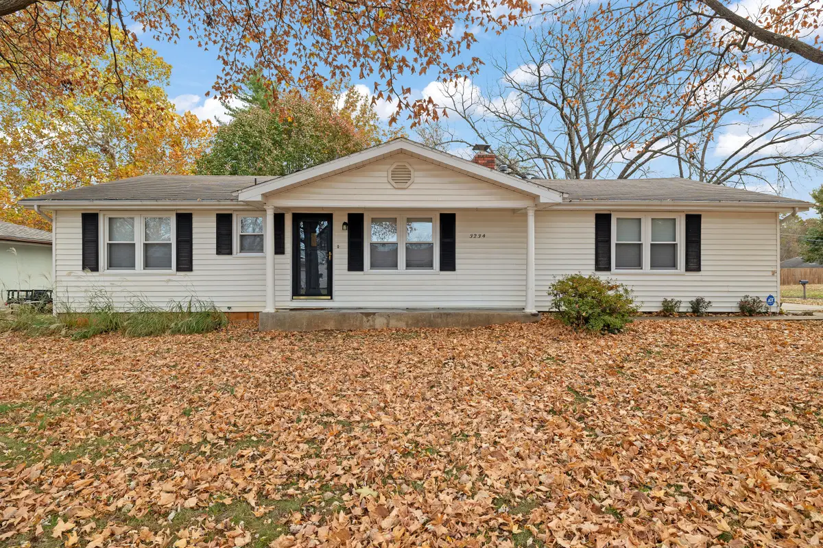 3234 S Danbury Avenue, Springfield, MO 65807 - Image #1