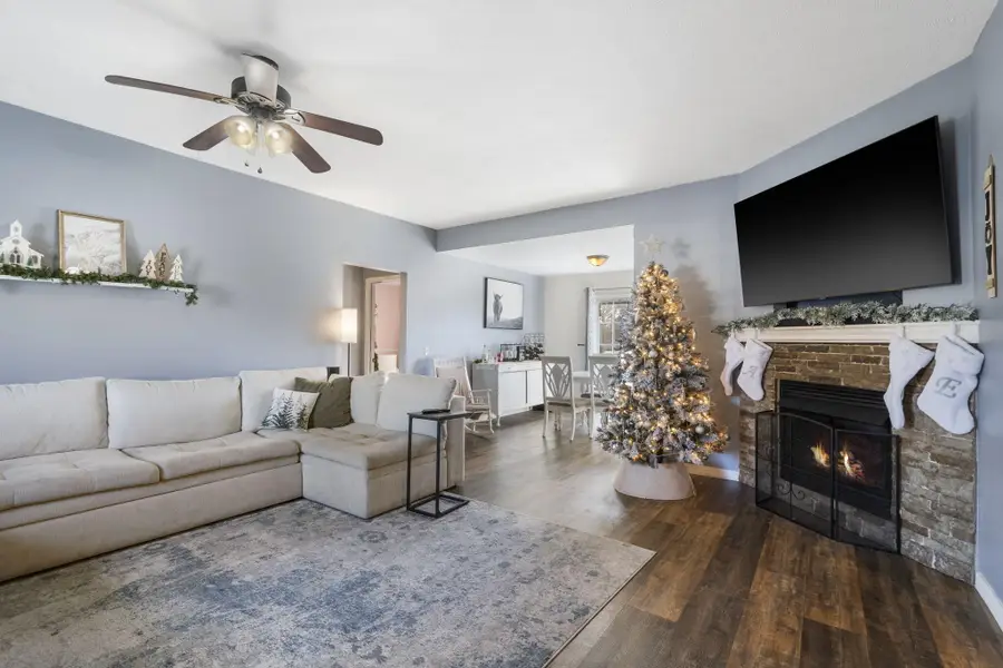 327 S Red Avenue, Springfield, MO 65802 - Image #2