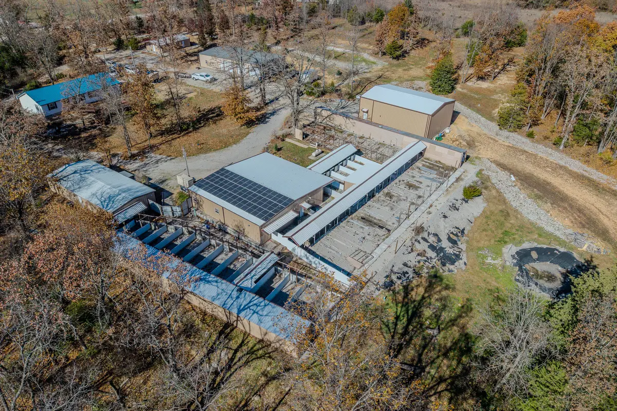 24960 Mcclurg Drive, Lebanon, MO 65536 - Image #1