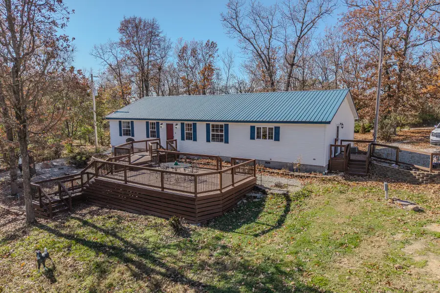 24960 Mcclurg Drive, Lebanon, MO 65536 - Image #2