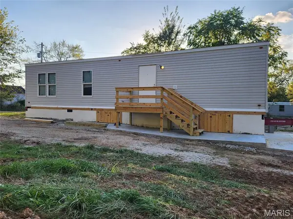 411 W Nelon, Conway, MO 65632