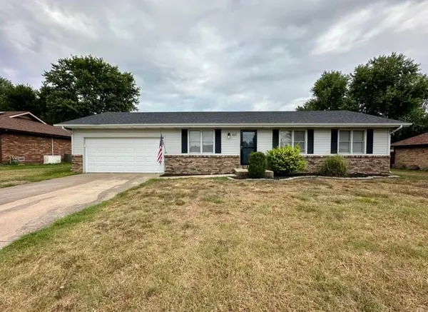 213 E Halsey Street, Republic, MO 65738