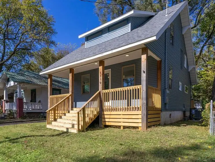 1119 W Mt Vernon Street, Springfield, MO 65806 - Image #1