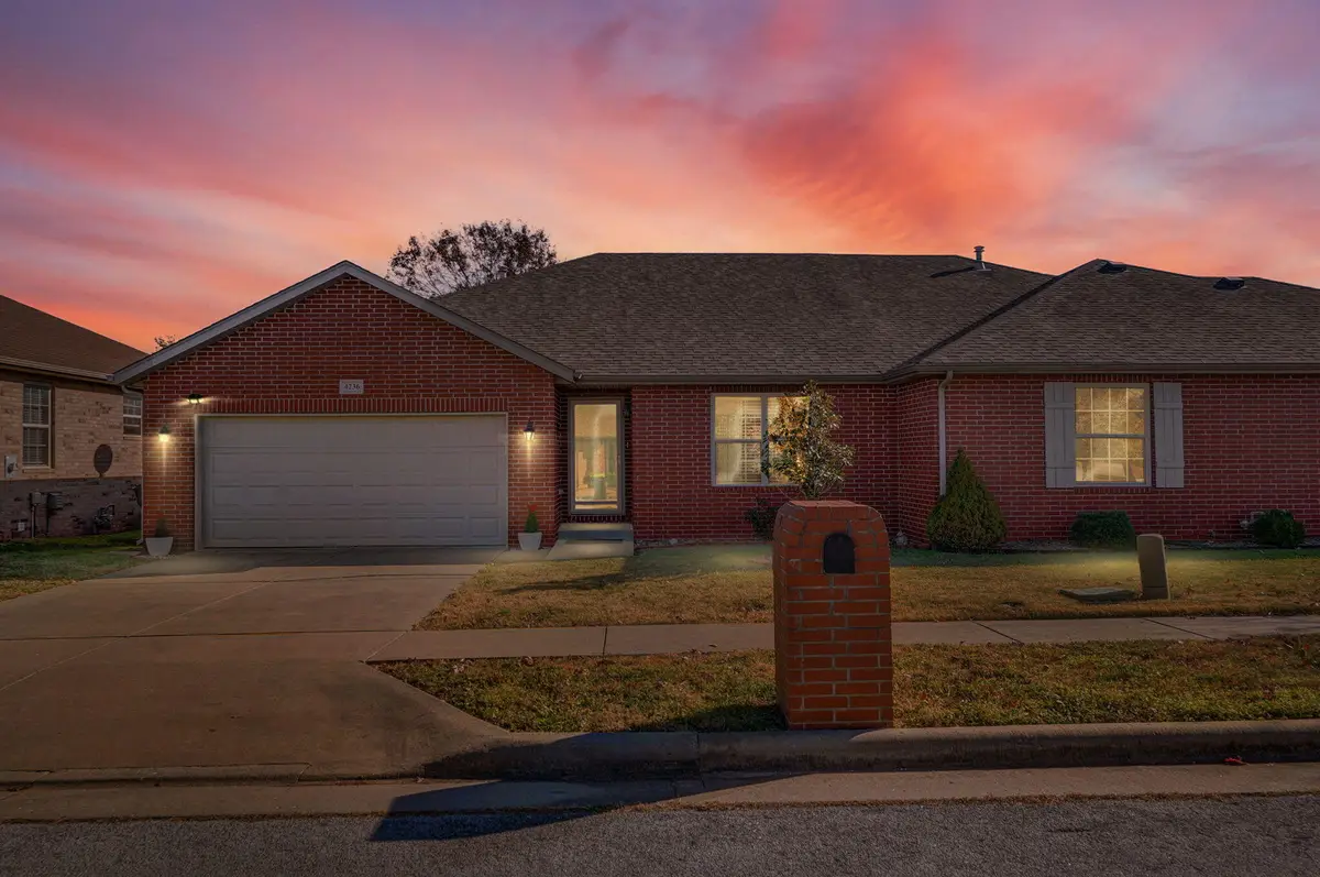 4236 S Shady Lake Avenue, Springfield, MO 65810 - Image #1