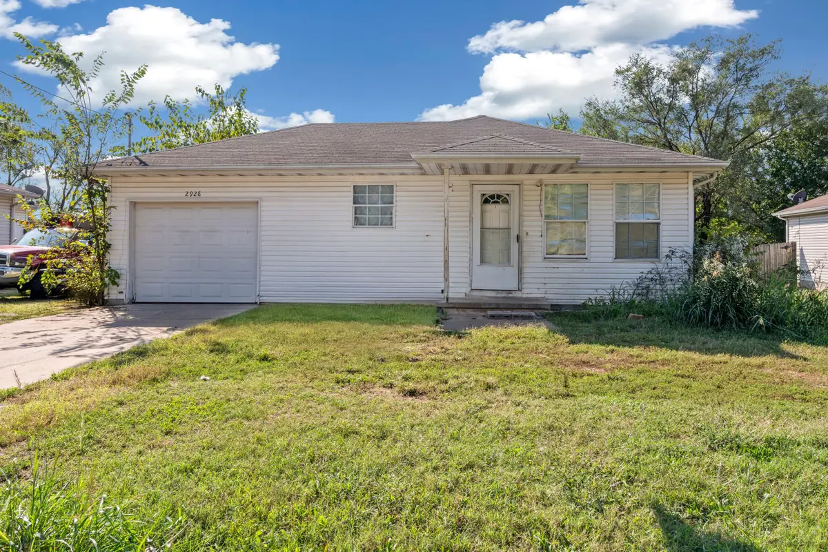 2928 W Chestnut Street, Springfield, MO 65803 - Image #1