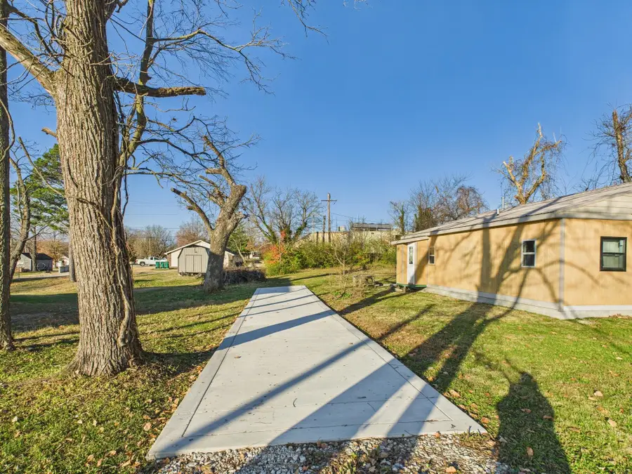 523 Pine Street, Cabool, MO 65689 - Image #3