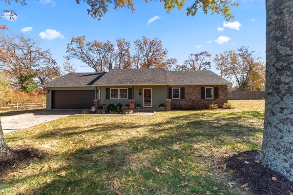 1409 Oak Street, Cassville, MO 65625