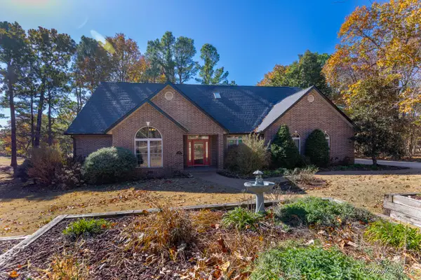 16 Katsina Circle, Cherokee Village, AR 72529