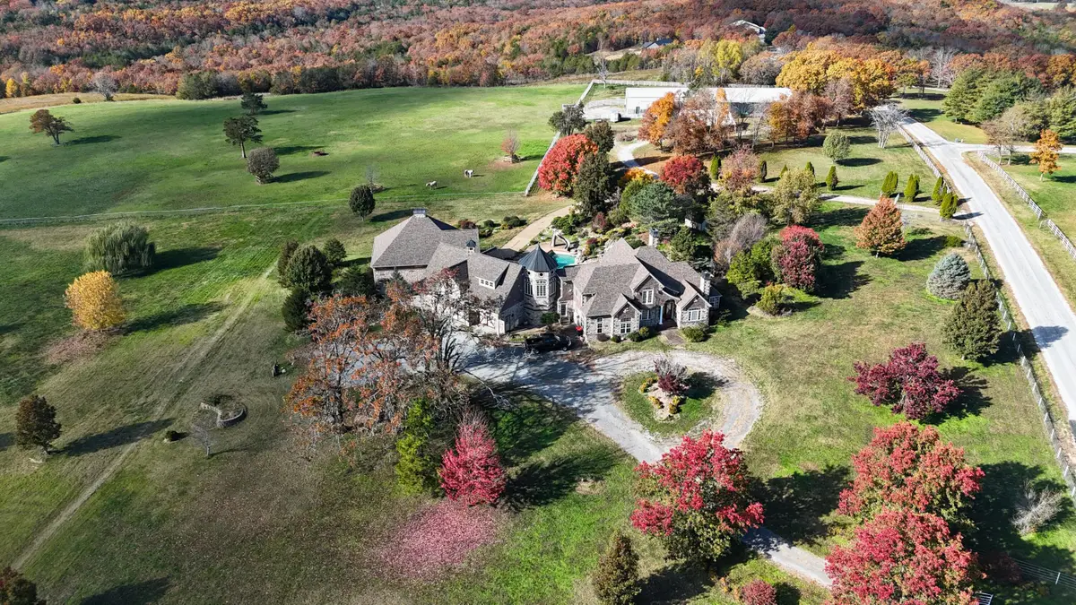 115 Old Well Lane, Kirbyville, MO 65679 - Image #1