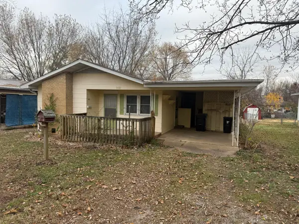 1421 W 5th Street, West Plains, MO 65775