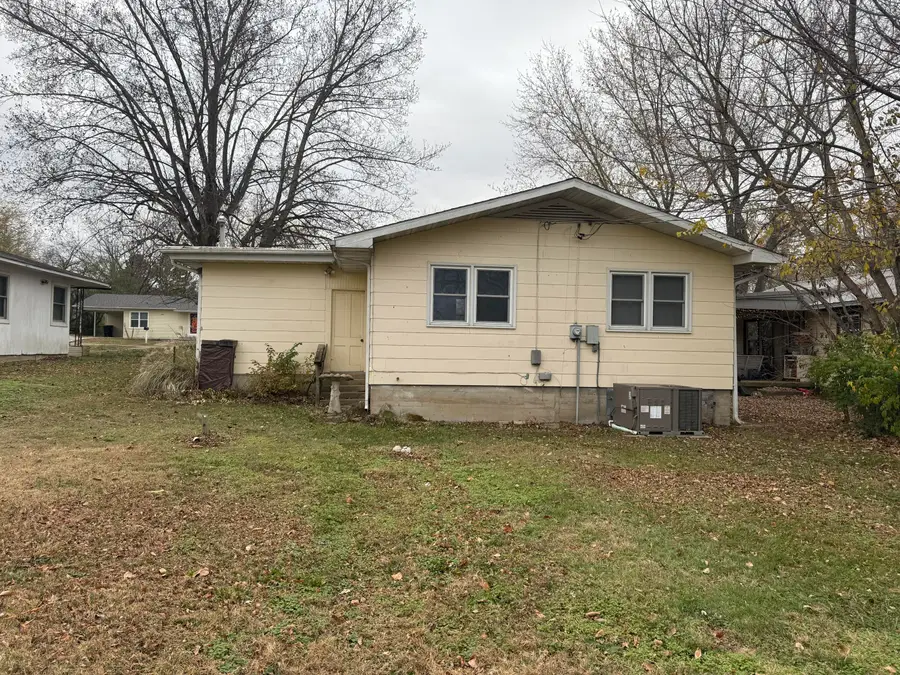 1421 W 5th Street, West Plains, MO 65775 - Image #3