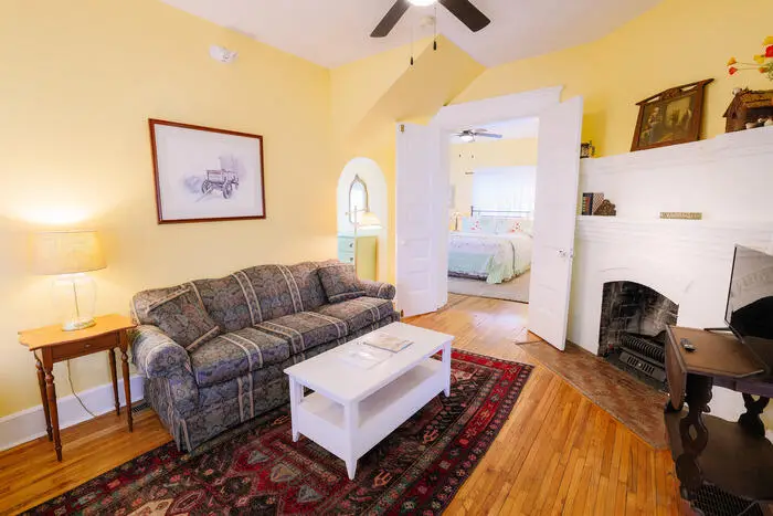 916 E Walnut Street, Springfield, MO 65806 - Image #2