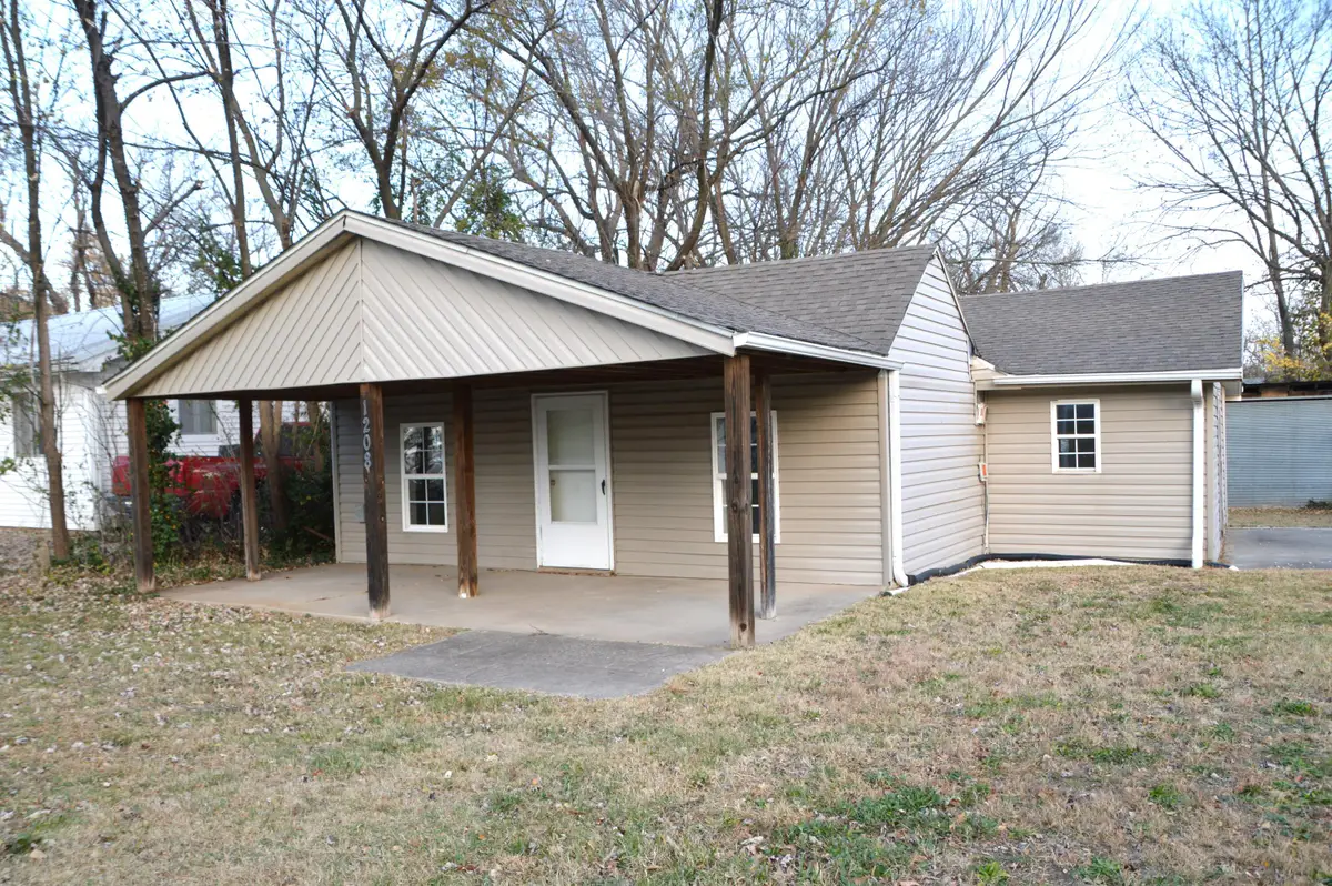 1208 N Fulbright Avenue, Springfield, MO 65802 - Image #1
