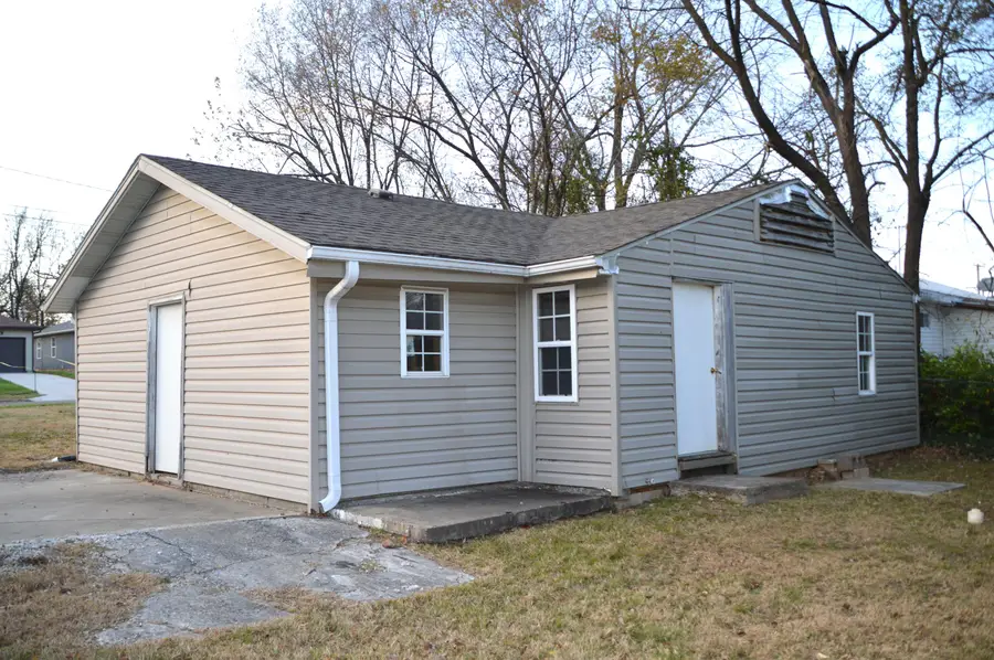 1208 N Fulbright Avenue, Springfield, MO 65802 - Image #2