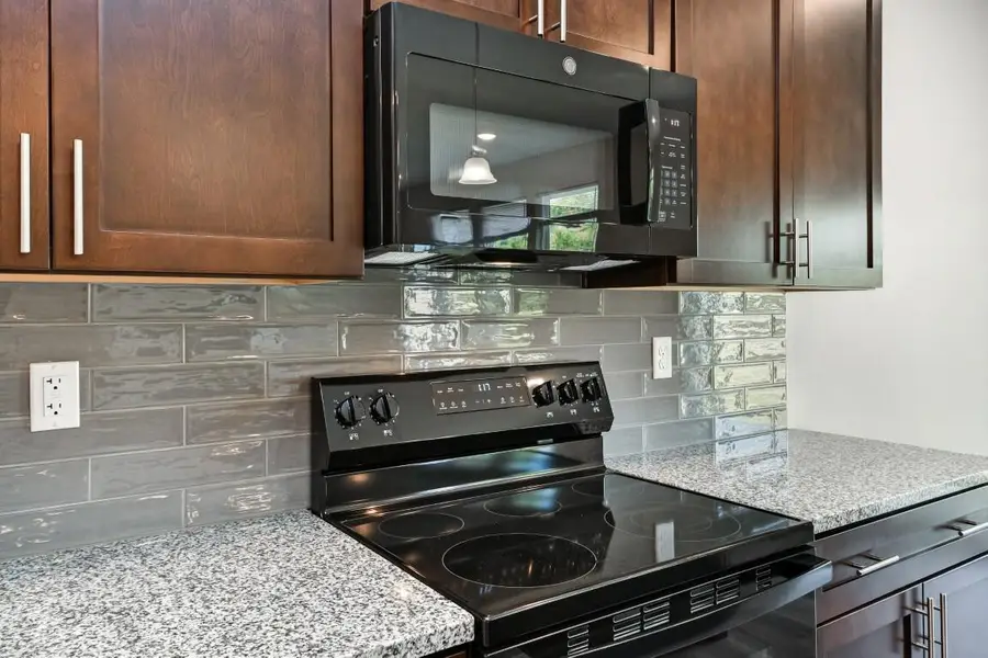 1211 Habersham Street, Republic, MO 65738 - Image #2