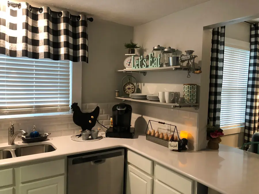 543 W Lynn Street, Springfield, MO 65802 - Image #3