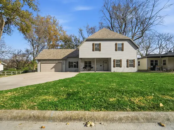 1436 S Pickwick Avenue, Springfield, MO 65804