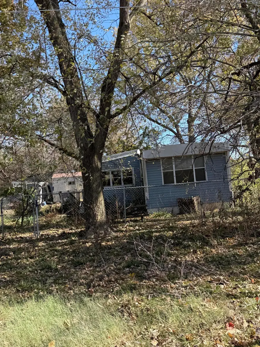 Address Withheld By Seller, Carterville, MO 64835 - Image #3