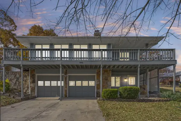 205 N N Maple Street Street, Blue Eye, MO 65611