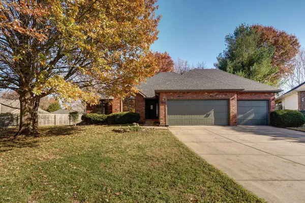 1331 W Evans Street W, Springfield, MO 65810