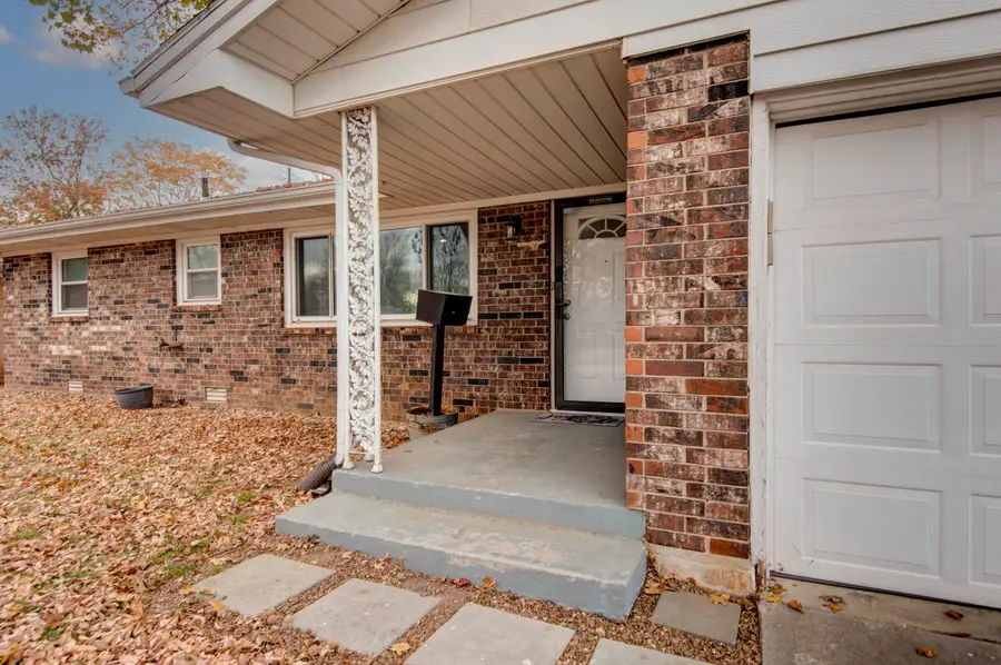 2459 S Clay Avenue, Springfield, MO 65807 - Image #2