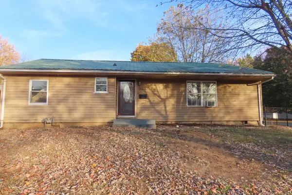 922 S Landrum Street, Mt Vernon, MO 65712