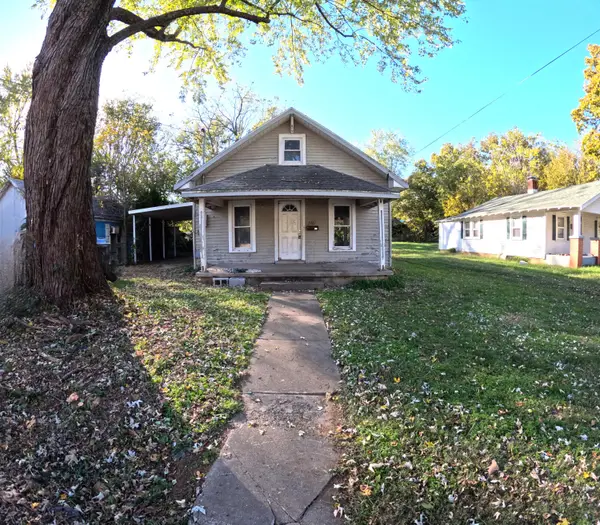 2227 N Lyon Avenue, Springfield, MO 65803