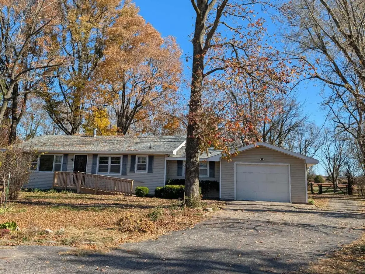 6658 N Farm Road 141, Springfield, MO 65803 - Image #1