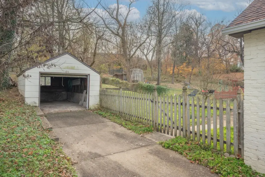 113 E Mckinney Street, Neosho, MO 64850 - Image #3