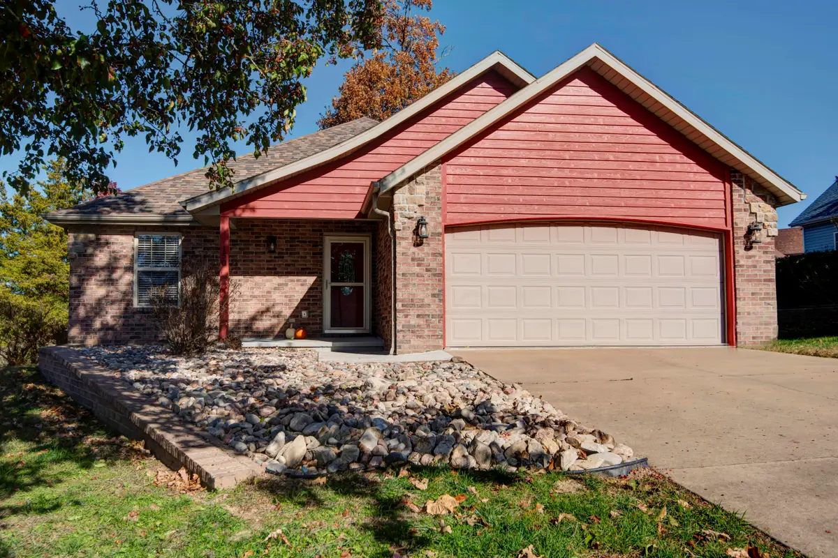 150 Oak Ridge Avenue, Branson, MO 65616 - Image #1