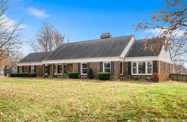 5724 E Farm Road 132, Springfield, MO 65802