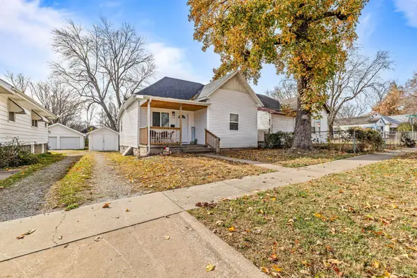 1126 W Calhoun Street, Springfield, MO 65802