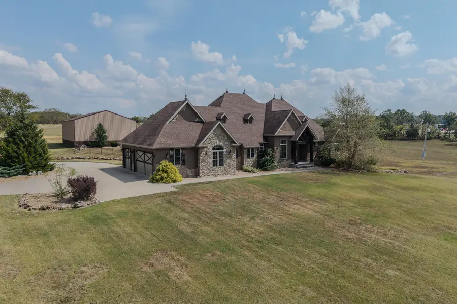 4548 N Farm Rd 249, Strafford, MO 65757 - Image #2