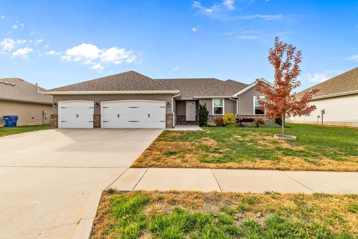 1895 S Lullwood Avenue, Springfield, MO 65802 - Image #1