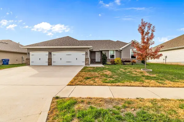 1895 S Lullwood Avenue, Springfield, MO 65802