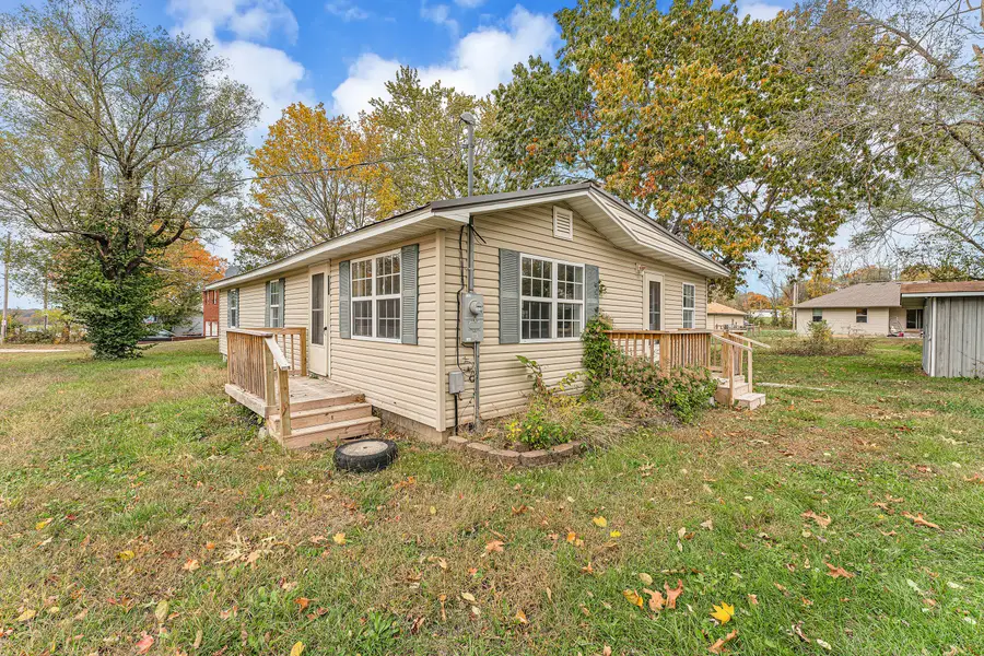 407 W Brown Street, Clever, MO 65631 - Image #2