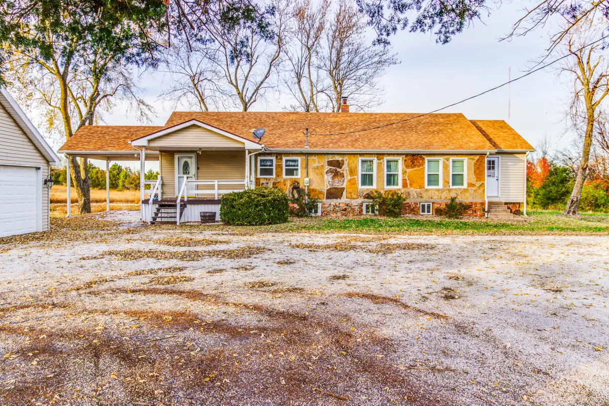 8633 County Lane 186, Carthage, MO 64836 - Image #1