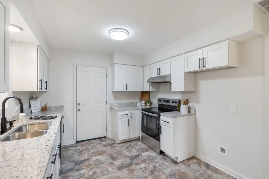 3205 W Roxbury Street, Springfield, MO 65807 - Image #3