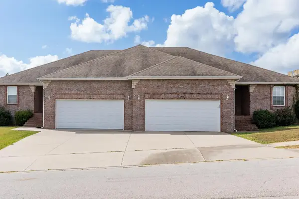 1350 W Kirkwood Street, Ozark, MO 65721