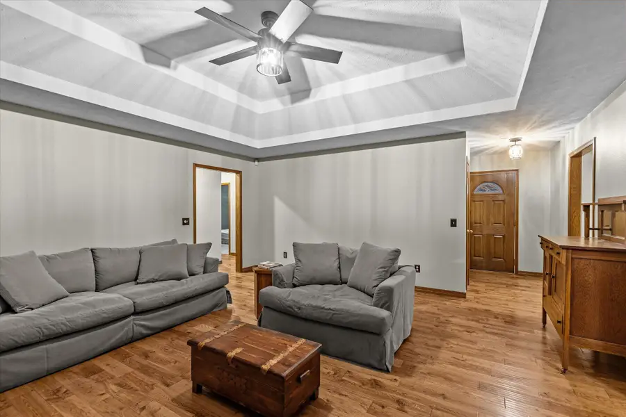 3934 E Linwood Terrace, Springfield, MO 65809 - Image #3