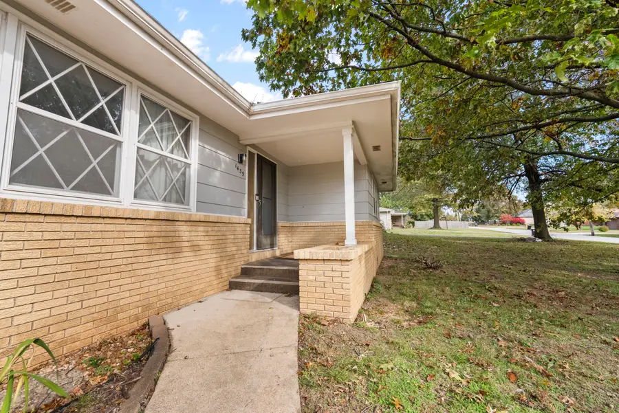 1439 E Mcclernon Street, Springfield, MO 65803 - Image #3