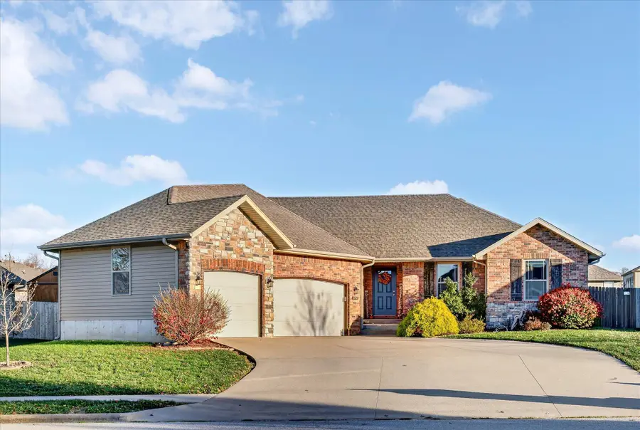 1926 N Brookhollow Drive, Nixa, MO 65714 - Image #2