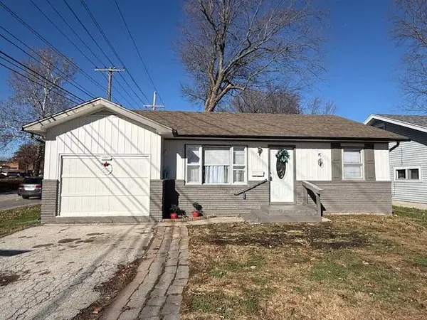 1403 E Lindberg Street, Springfield, MO 65804